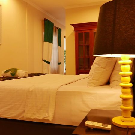 Ciwulan 36 Guest House Bandung Eksteriør billede