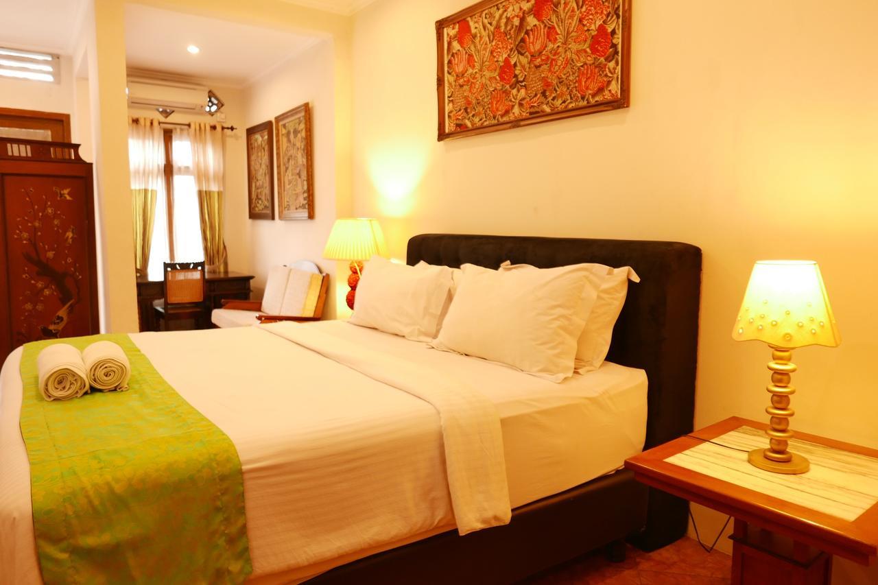 Ciwulan 36 Guest House Bandung Eksteriør billede