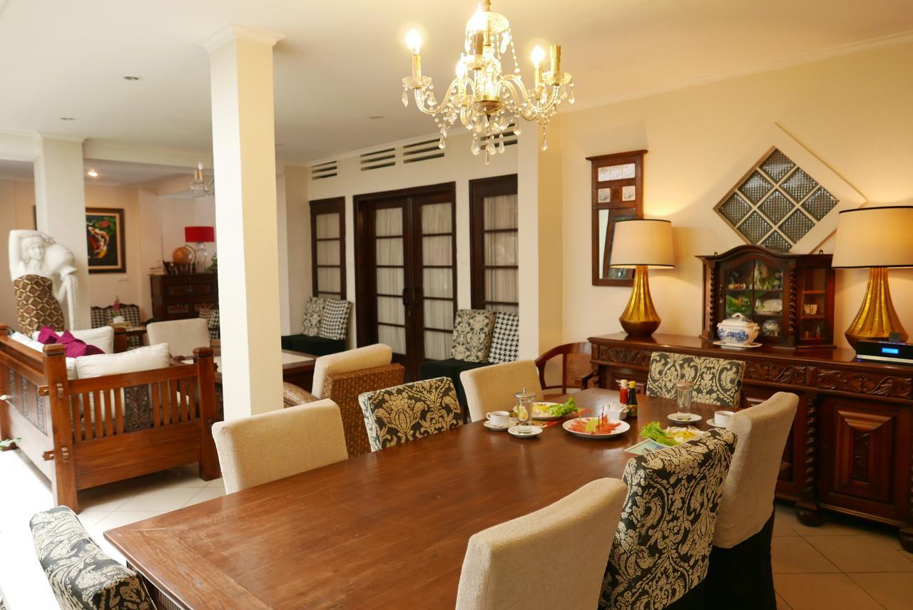 Ciwulan 36 Guest House Bandung Eksteriør billede