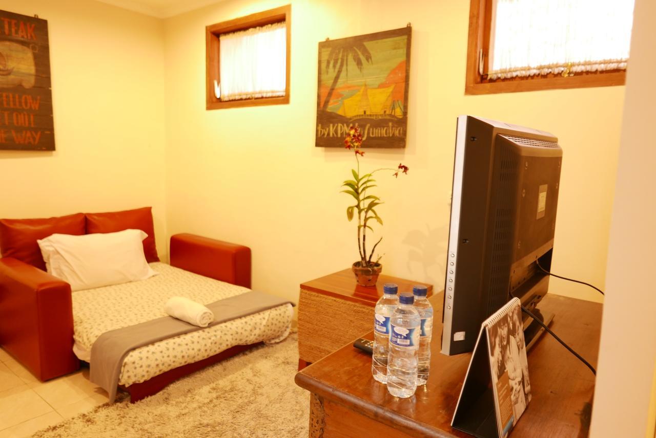 Ciwulan 36 Guest House Bandung Eksteriør billede