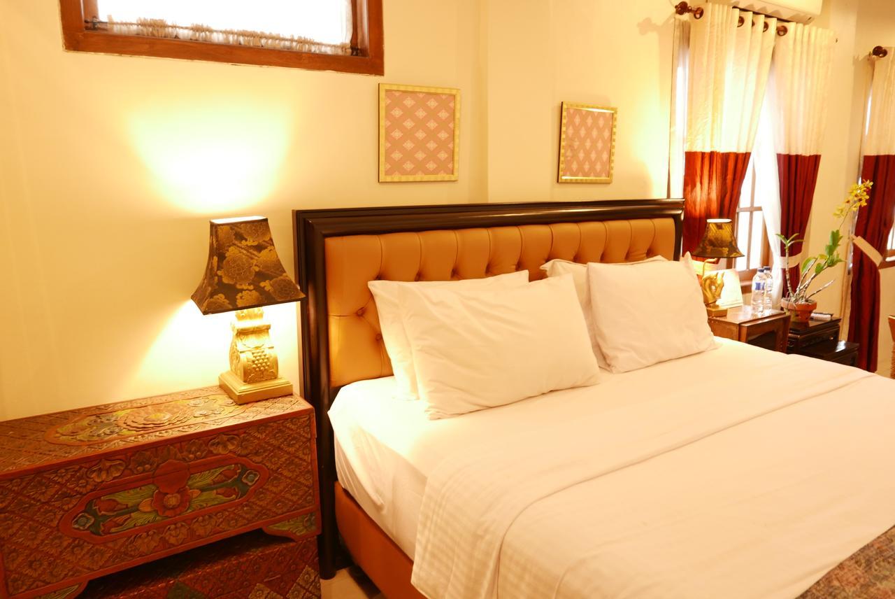 Ciwulan 36 Guest House Bandung Eksteriør billede