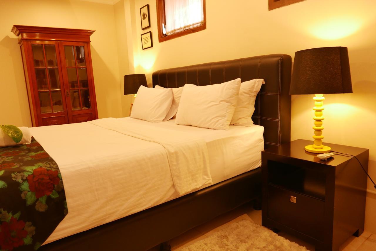 Ciwulan 36 Guest House Bandung Eksteriør billede